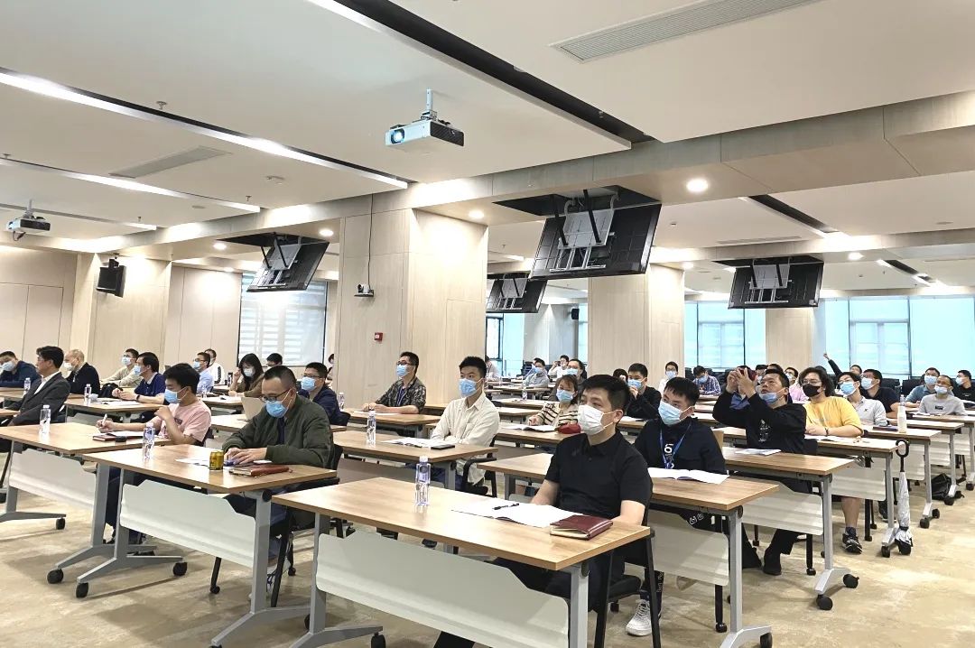 新大陆组织开展“5G驱动力及行业趋势”研讨会